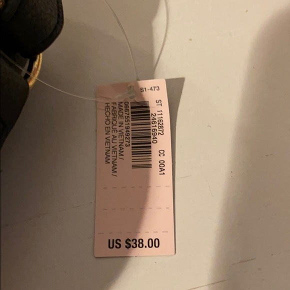 NWT Victoria’s Secret black crossbody bag - Picture 2 of 6